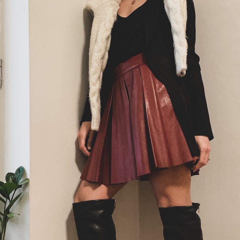 Alice + Olivia Red Leather Pleated Skirt